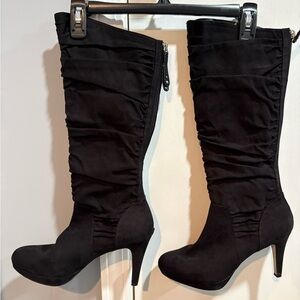 Adrienne Vittadini Black Heeled Suede like Boots 8.5